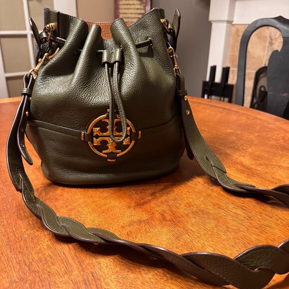 Tory Burch Green Miller Bucket Bag- Gorgeous! - Picture 1 of 11